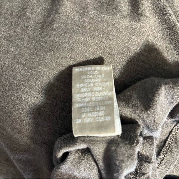 Joan Vass Women's V-Neck Asymmetrical Top - Picture 12 of 12